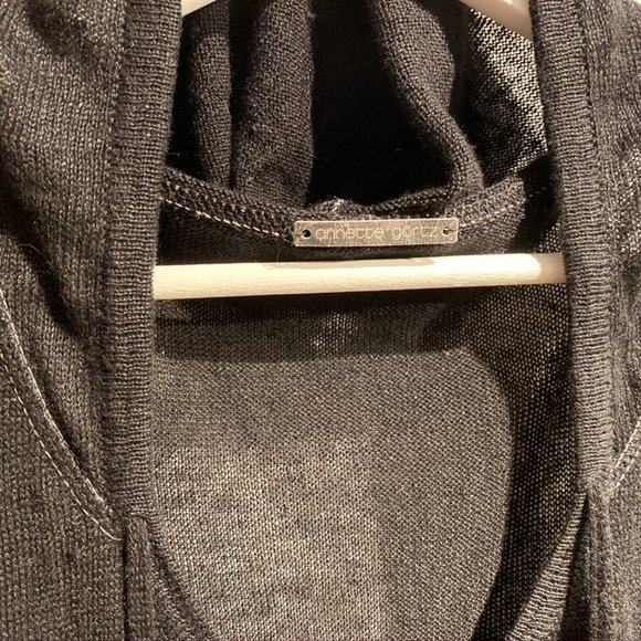 ANNETTE GORTZ linen tunic with hood - Picture 3 of 7